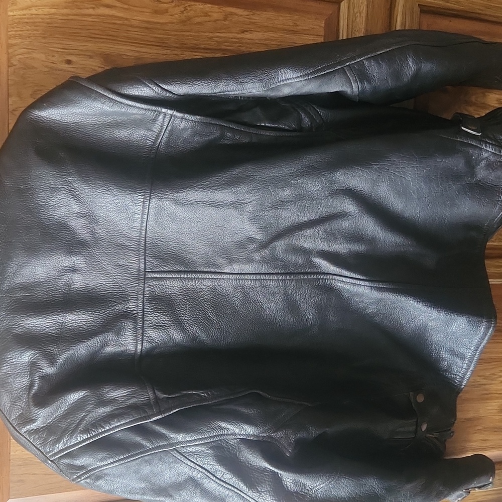 Men's Leather Jacket - Picture 3 of 5